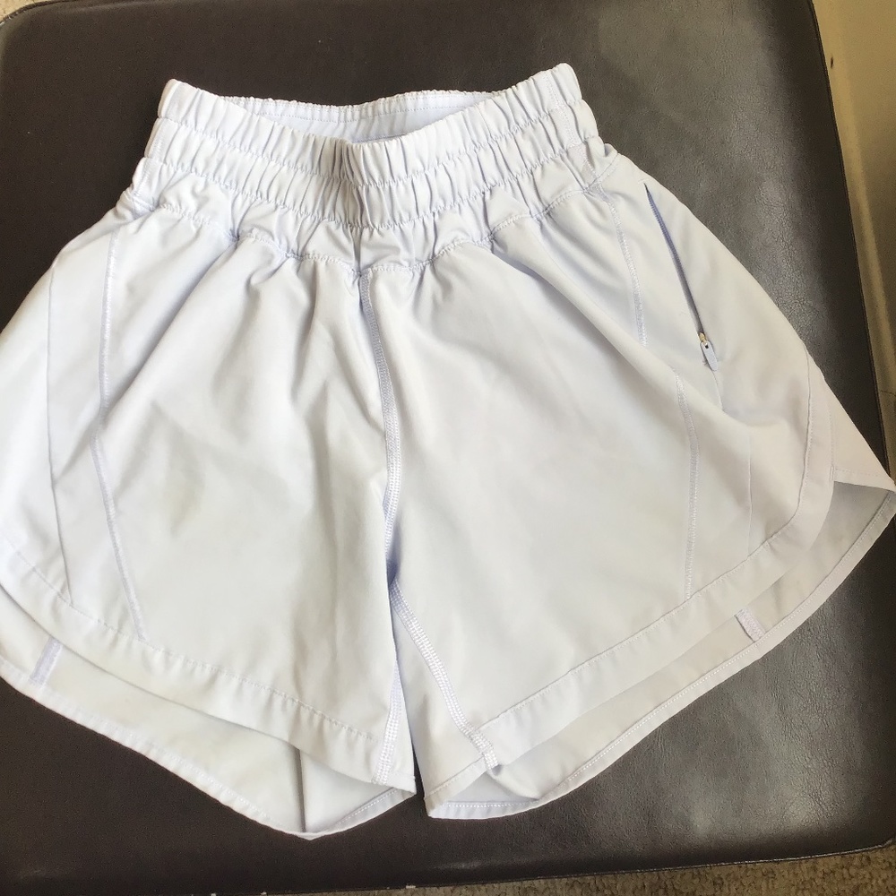 Lululemon Pale Lilac Shorts Pre-Owned Size 0